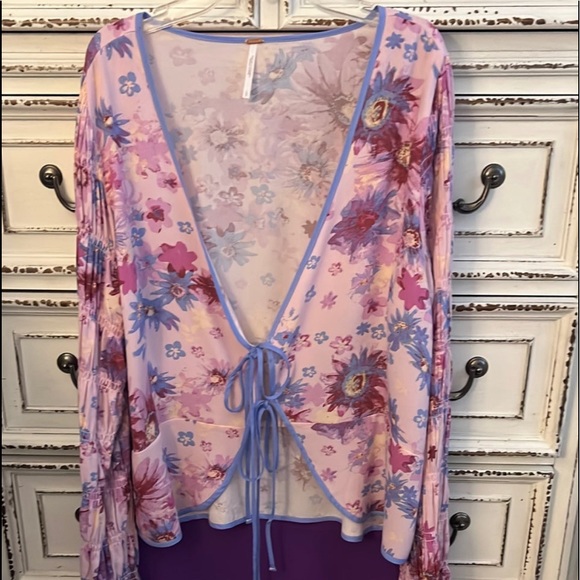 💜💗 💙Free People rushed long sleeve top bonus skirt Size Large - Picture 2 of 15